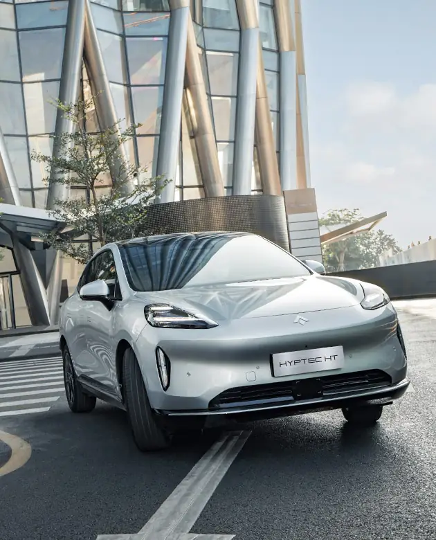 foto de un auto GAC HYPTEC HT